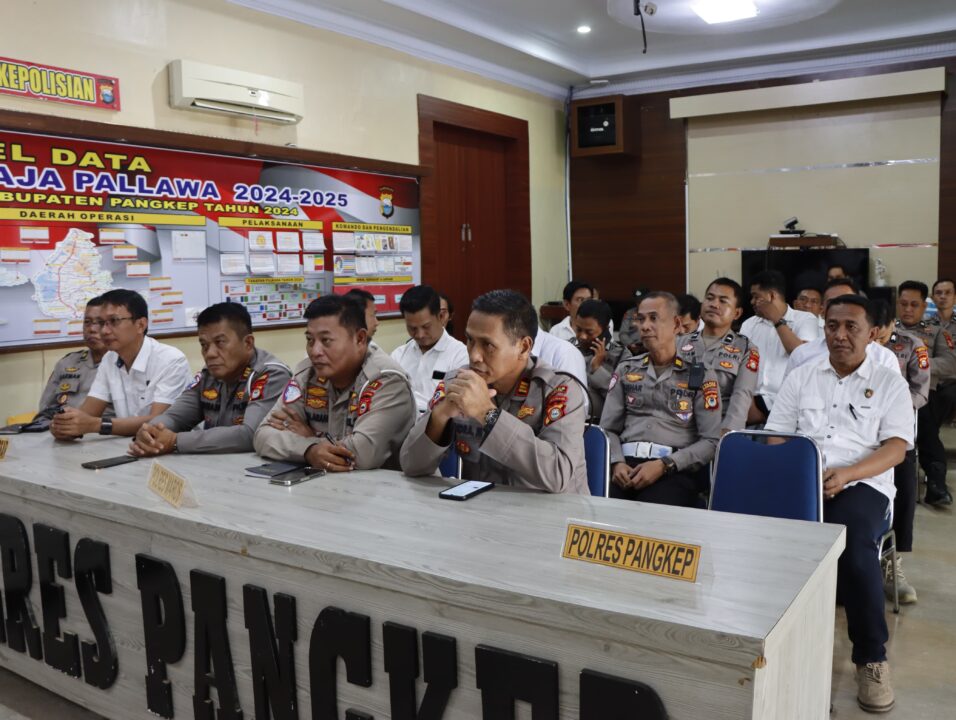 Itwasda Polda Sulsel Supervisi Dumas dan Pelatihan Aplikasi e-LKHPN di Polres Pangkep