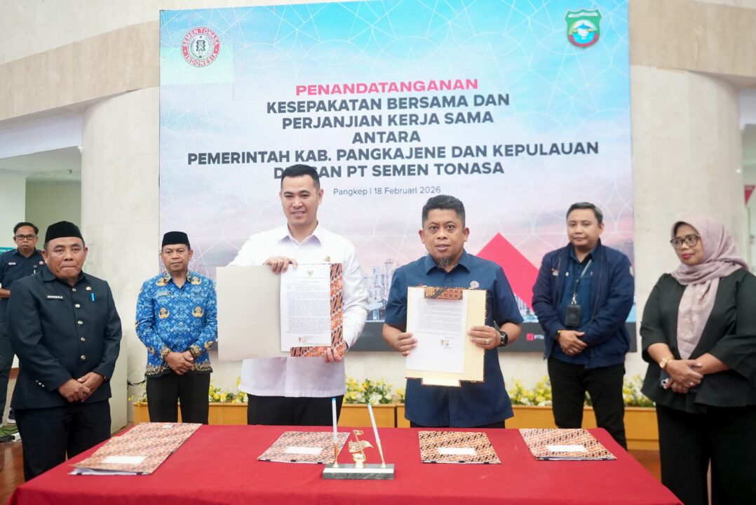 PT Semen Tonasa dan Pemkab Pangkep Teken Kesepakatan Pembangunan Jalan