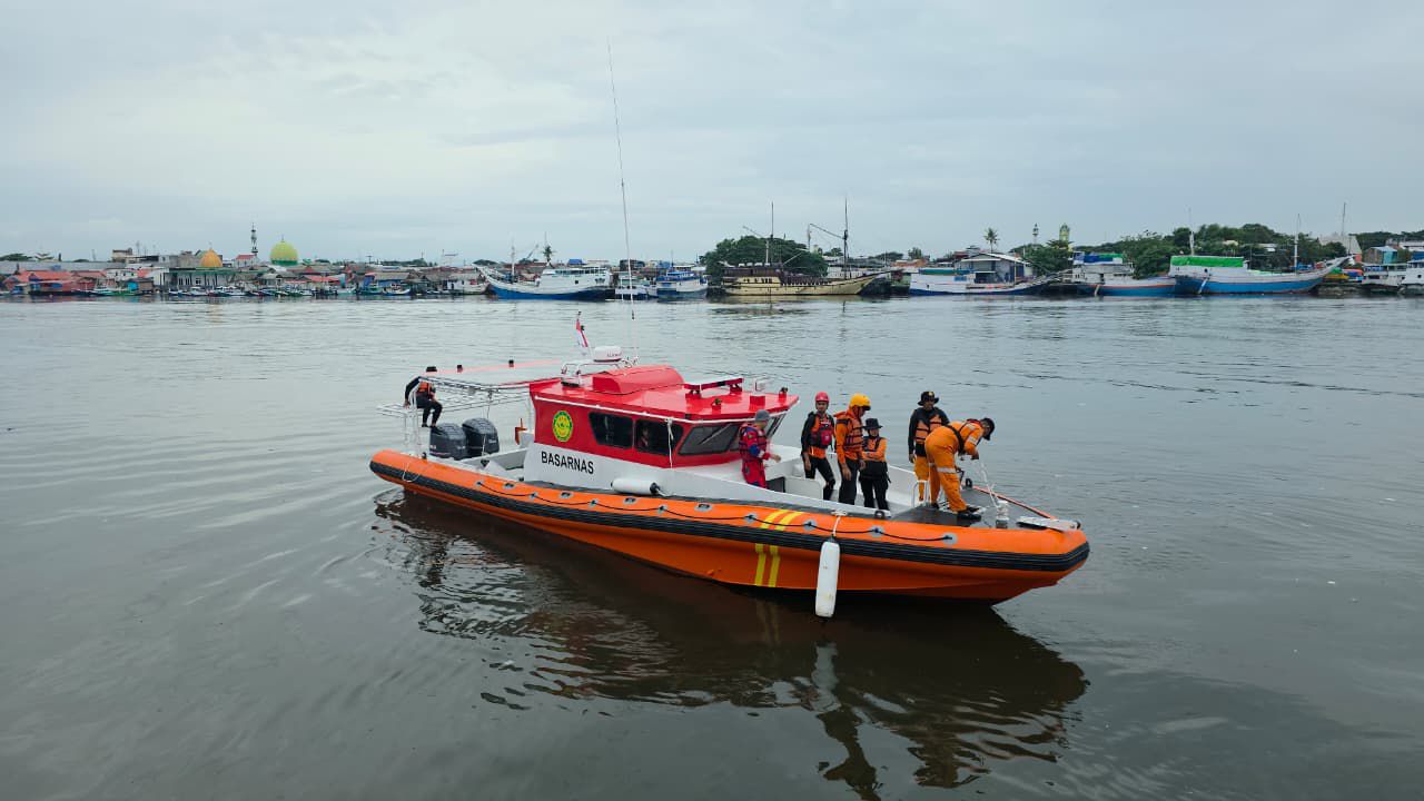 Kapal Ditemukan Kosong, Nelayan Makassar Diduga Jatuh ke Laut