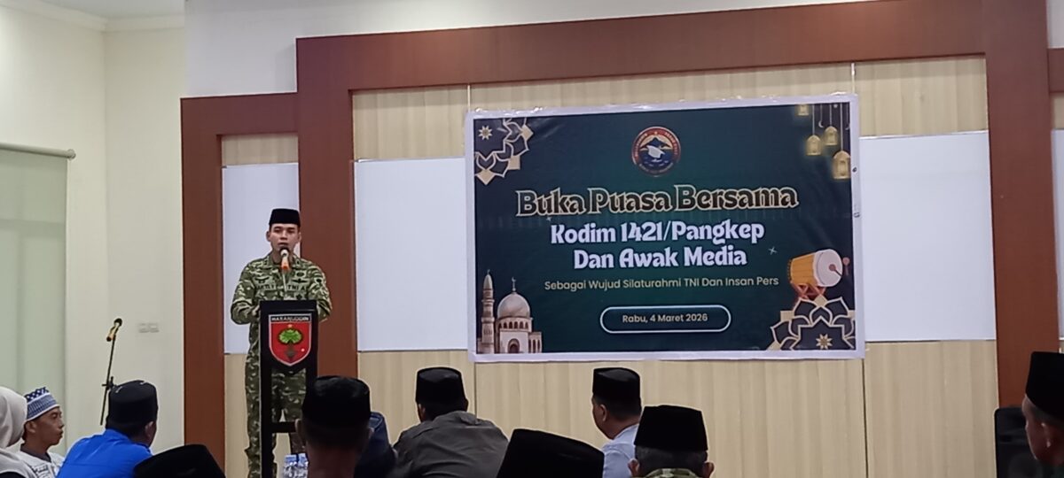 TNI dan Awak Media Buka Puasa Bersama di Pangkep