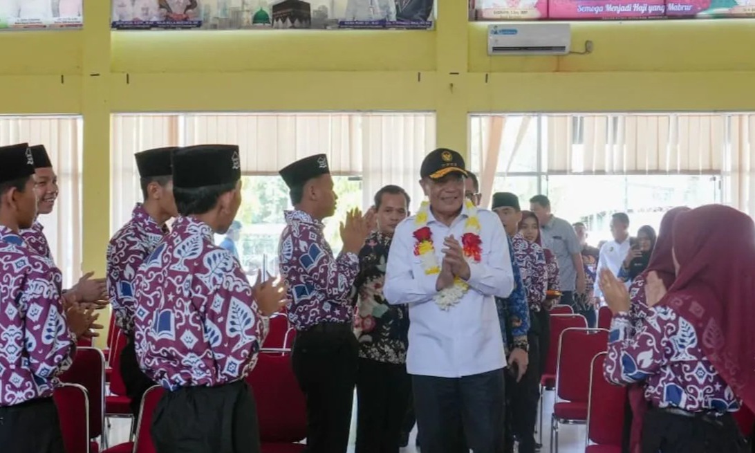 Menko Polkam Pastikan Fasilitas dan Kualitas Pengajar Sekolah Rakyat Memadai