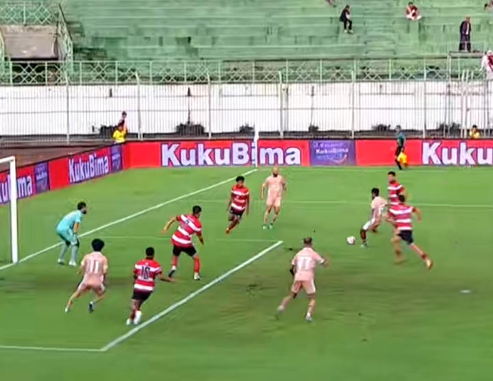 Hasil Super League: Dewa United Comeback Kalahkan Madura United FC 2-1 di Bangkalan