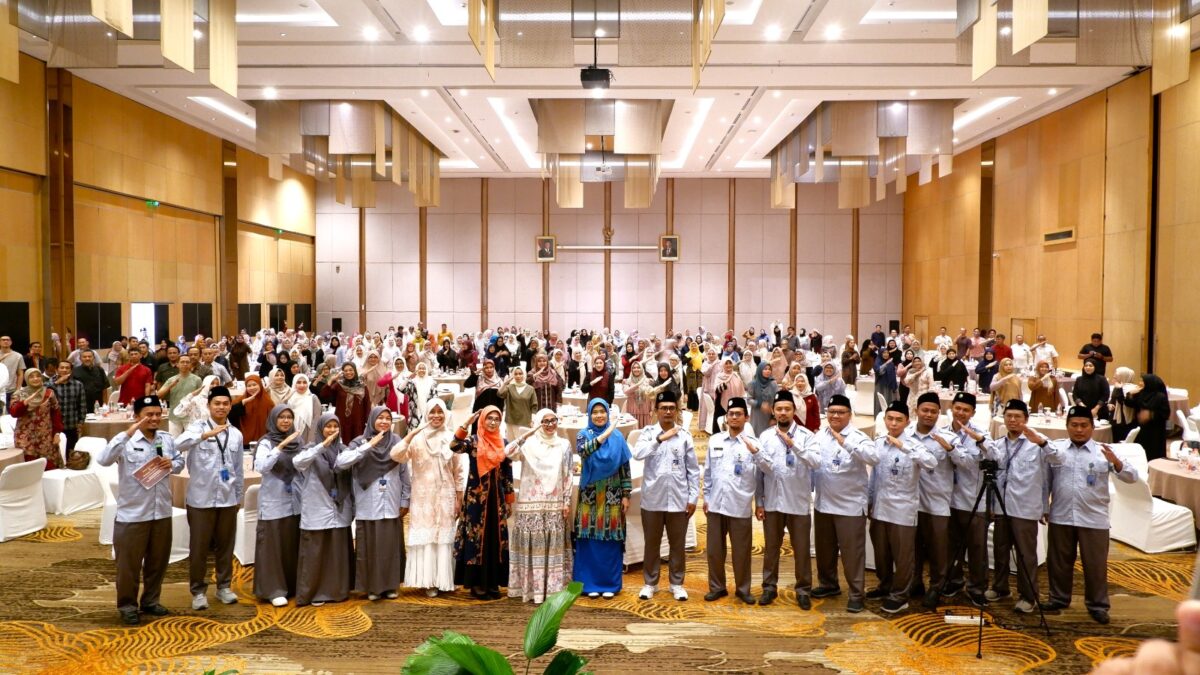 Seminar Parenting SMP Muhammadiyah PK Kottabarat Perkuat Sinergi Orang Tua