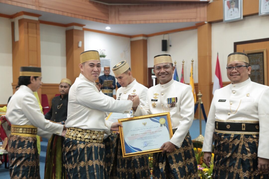 Kapolres Pangkep Diganjar Penghargaan di Hari Jadi Pangkep