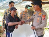 Kapolres Pangkep Dukung Petani Beralih dari Ballo ke Gula Aren Cair Bernilai Ekonomi