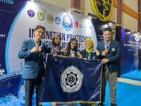 Mahasiswa Polteknaker Sabet 10 Penghargaan di Dua Ajang Nasional
