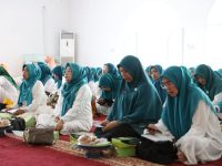 TP PKK Makassar kajian Islam peran muslimah keluarga tangguh