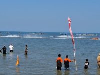 Meriahkan HUT RI ke-81, Warga Pesisir Pangkep Gelar Lomba Perahu Katinting