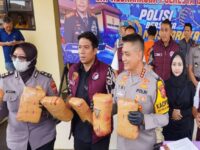 Barang bukti ganja seberat 12 kilogram yang diungkap Polresta Bandung
