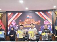Dua terduga pelaku perampokan Toko Emas Murni di Jember ditangkap polisi di Banyuwangi.